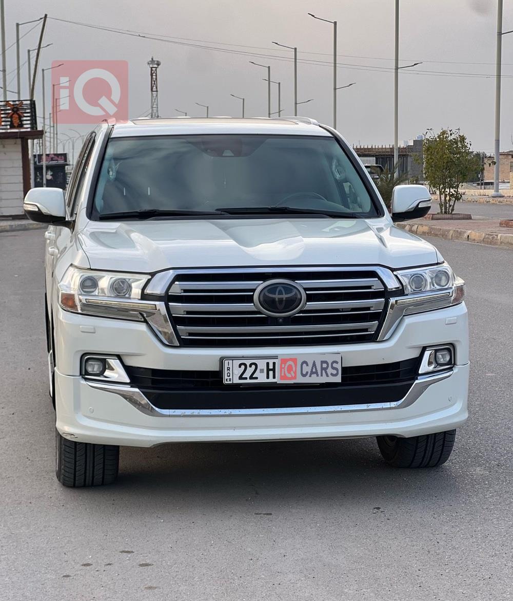 تويوتا لاندكروزر